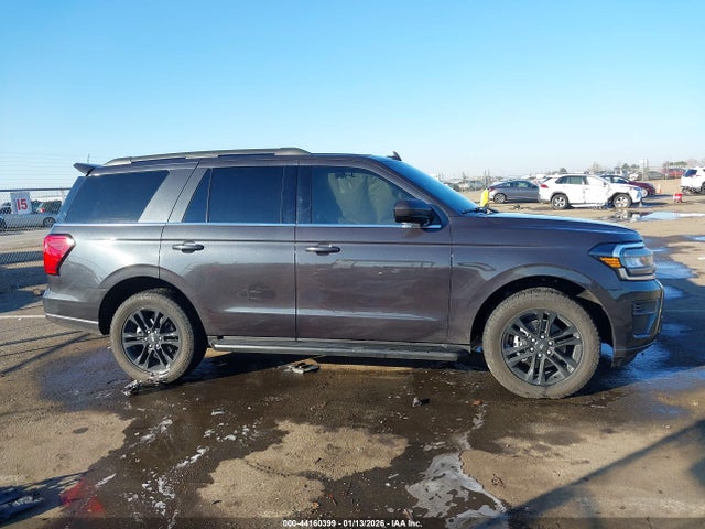 1FMJU1J87REA40087 Ford Expedition Xlt