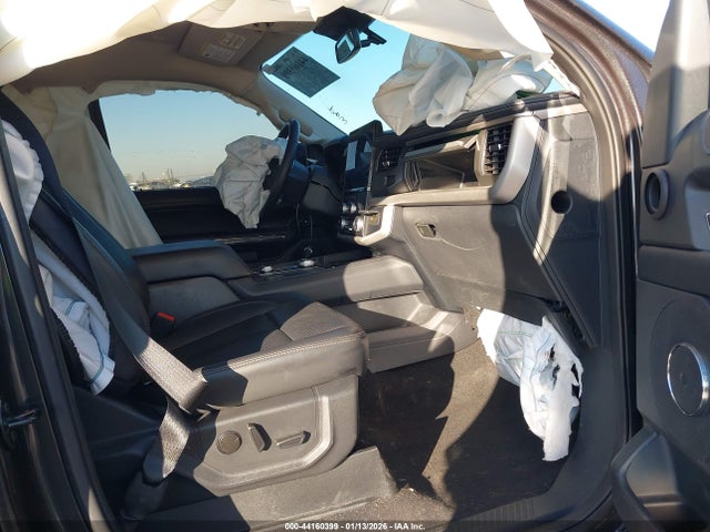 1FMJU1J87REA40087 Ford Expedition Xlt