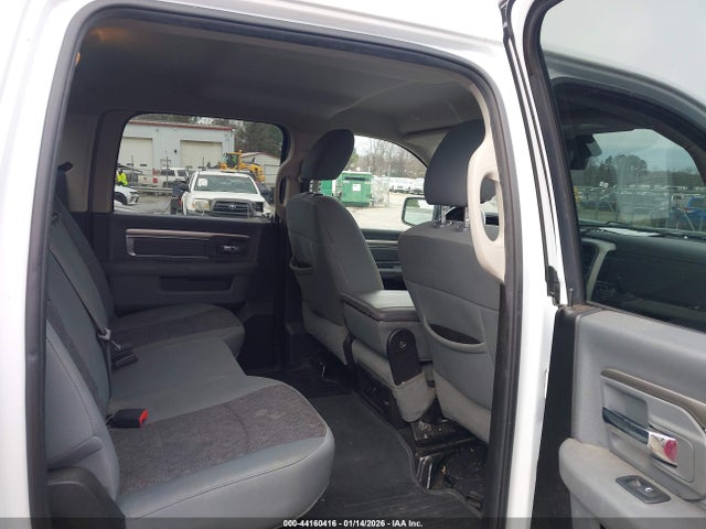 Продажа на аукционе авто 2019 Ram 1500 Classic Big Horn  4x4 6'4 Box, vin: 1C6RR7TT6KS696311, номер лота: 44160416