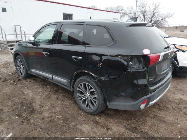 2017 MITSUBISHI OUTLANDER JA4AZ3A3XHZ041323 Photo 2