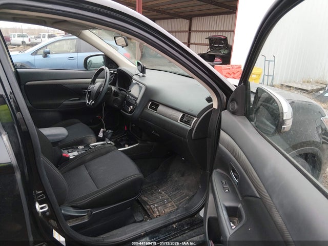 2017 MITSUBISHI OUTLANDER JA4AZ3A3XHZ041323 Photo 4