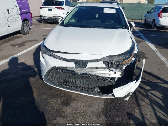 Toyota COROLLA LE 2022 5YFEPMAE3NP339464 Image 6