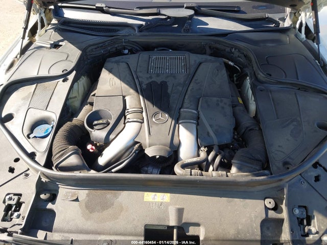Mercedes-Benz S 550 2014 WDDUG8CB7EA044562 Image 10