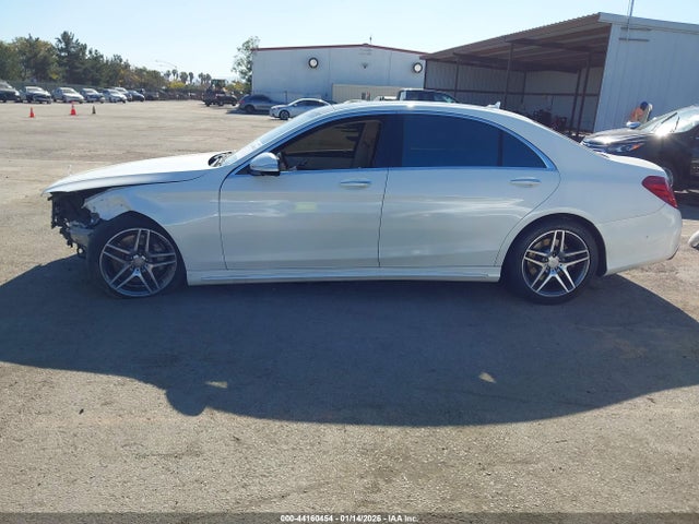 Mercedes-Benz S 550 2014 WDDUG8CB7EA044562 Image 15