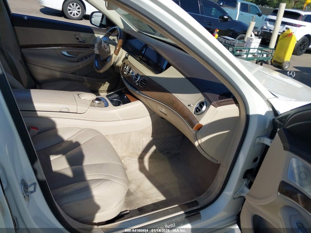 Mercedes-Benz S 550 2014 WDDUG8CB7EA044562 Image 5