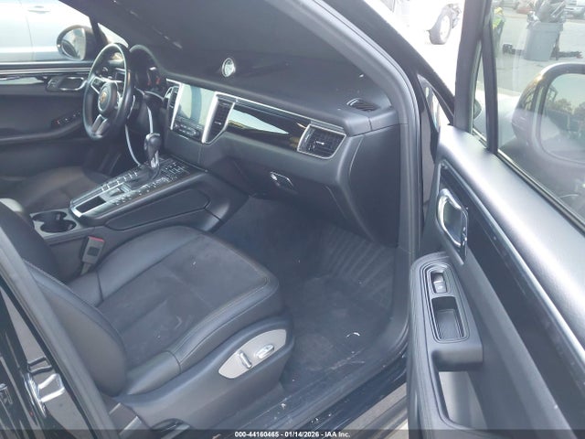 2018 PORSCHE MACAN WP1AA2A57JLB00893 Photo 4