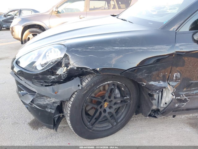 2018 PORSCHE MACAN WP1AA2A57JLB00893 Photo 5