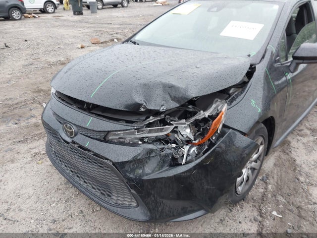 JTDEPMAE5MJ147515 Toyota COROLLA LE
