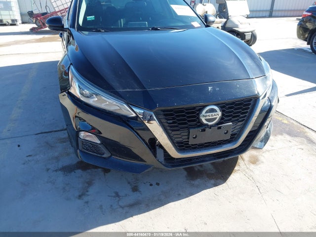 1N4BL4CVXLN318607 Nissan Altima Sr Fwd