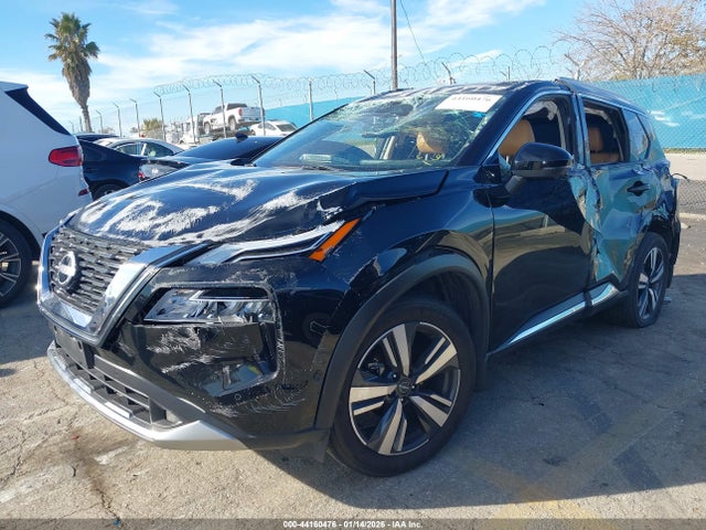 JN8BT3DC3PW106217 Nissan Rogue Platinum Fwd