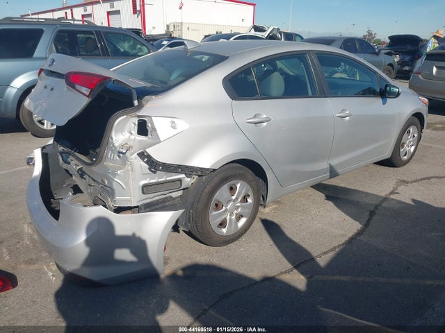 3KPFL4A7XJE217973 KIA FORTE LX