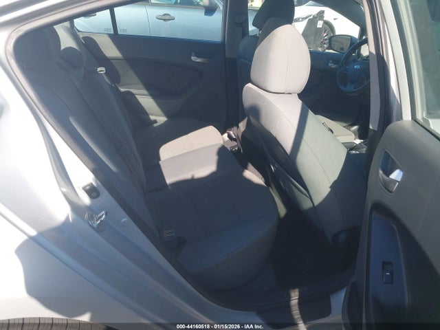 3KPFL4A7XJE217973 KIA FORTE LX