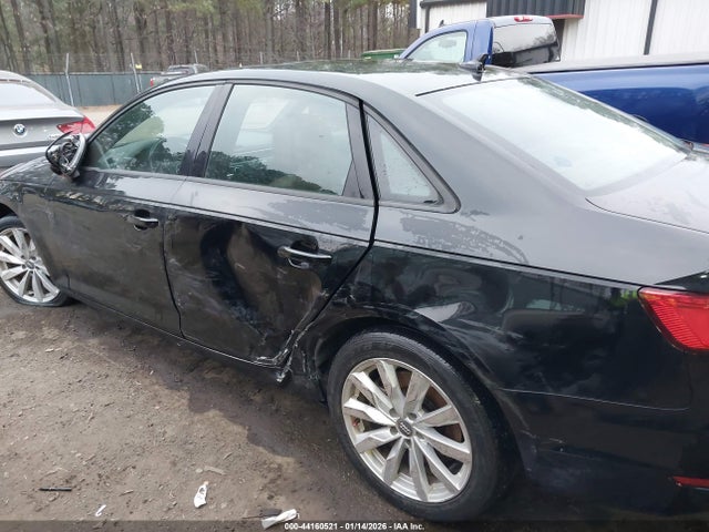 2017 AUDI A4 WAUANAF4XHN069635 Photo 5