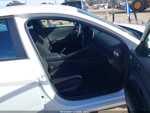 KMHLM4DG5SU045331 Hyundai Elantra Sel Sport