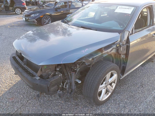 Volkswagen Passat 1.8t Wolfsburg Edition 2014 1VWAT7A35EC044821 Image 6
