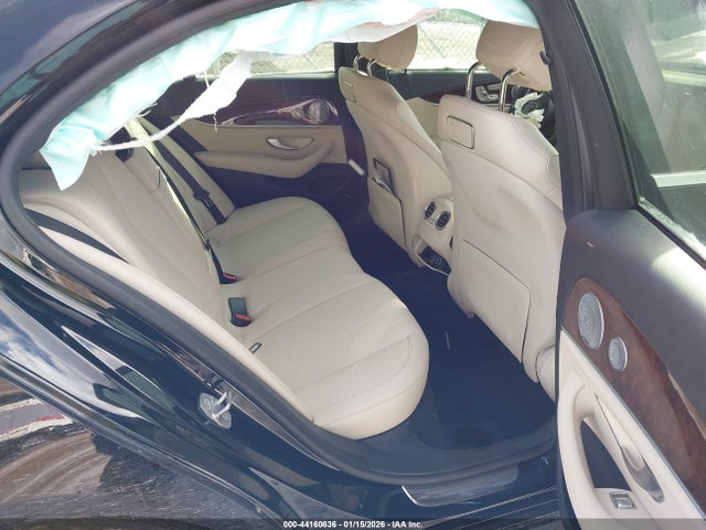 Продаж на аукціоні авто 2018 Mercedes-benz E 300, vin: WDDZF4JBXJA393181, номер лоту: 44160636