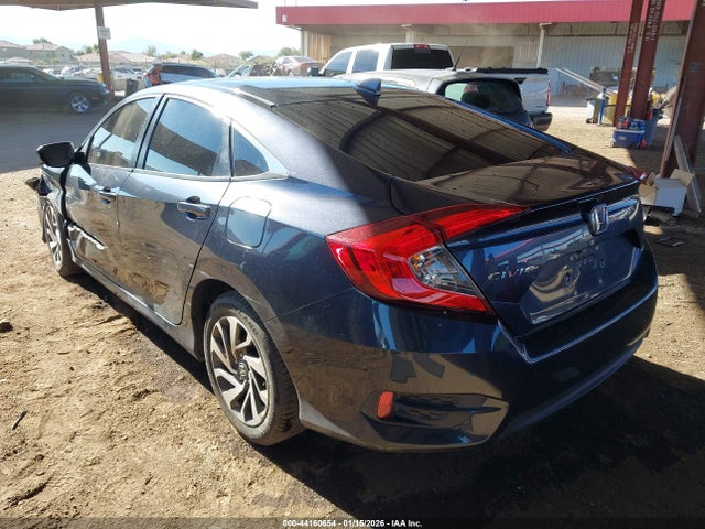 Honda CIVIC EX 2017 2HGFC2F78HH577465 Image 3