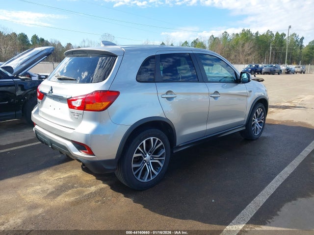 2018 MITSUBISHI OUTLANDER SPORT JA4AP3AWXJU000628 Photo 3