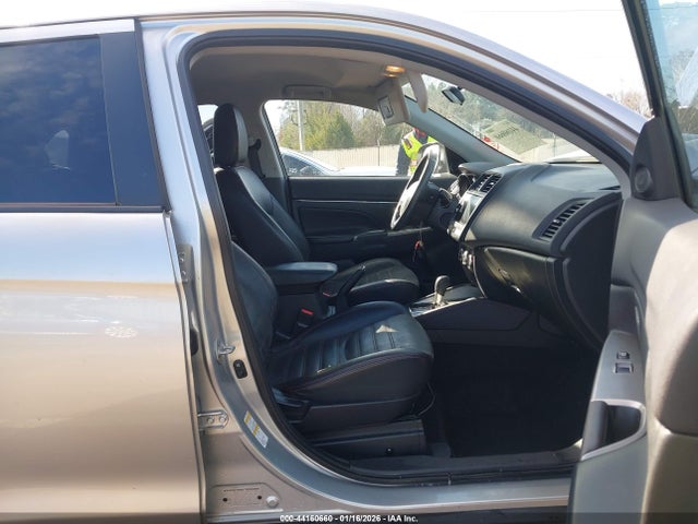 2018 MITSUBISHI OUTLANDER SPORT JA4AP3AWXJU000628 Photo 4