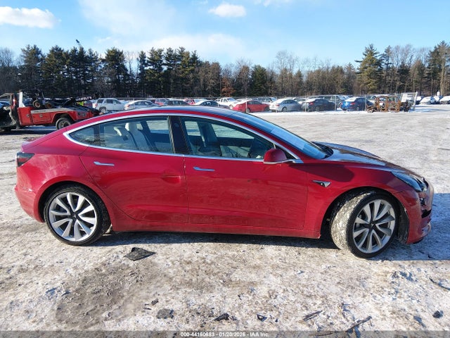 Tesla Model 3 Long Range/performance 2018 5YJ3E1EB0JF147355 Image 13