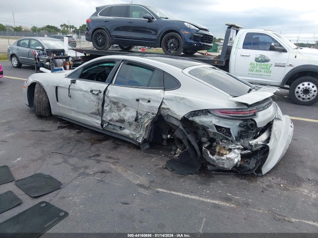2019 PORSCHE PANAMERA WP0AF2A7XKL145266 Photo 2