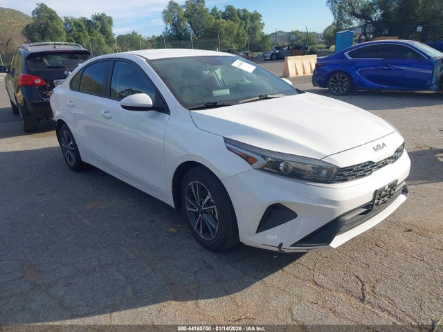 3KPF24AD2NE503749 KIA Forte Lxs