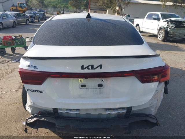 3KPF24AD2NE503749 KIA Forte Lxs