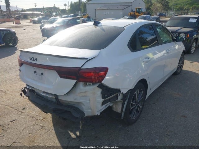 3KPF24AD2NE503749 KIA Forte Lxs