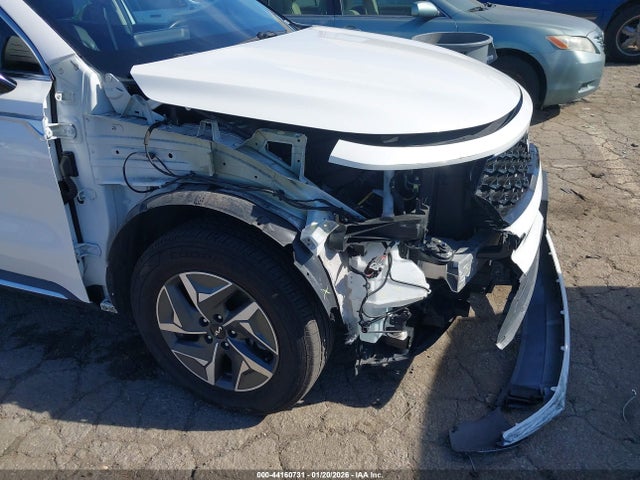 KNDRG4LGXN5081912 KIA Sorento Hybrid S