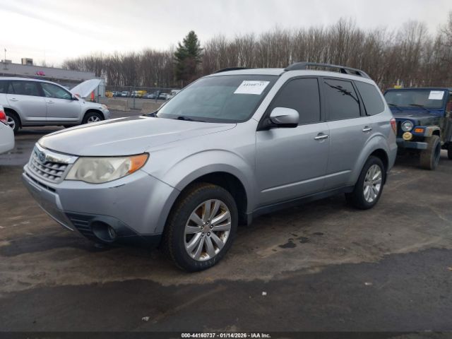 2013 SUBARU FORESTER JF2SHAEC2DH437694 Photo 1