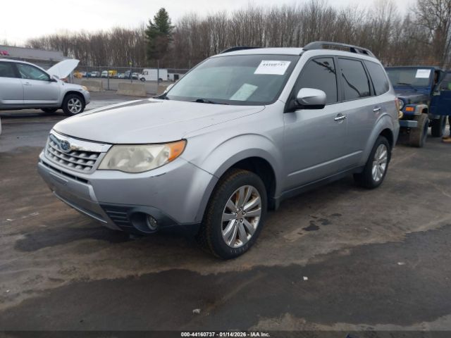 2013 SUBARU FORESTER JF2SHAEC2DH437694 Photo 3