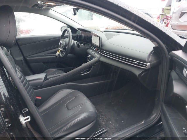 KMHLP4AG1NU360000 Hyundai Elantra Limited