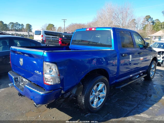 44160787 :رقم المزاد ، 1C6RR7KTXKS607373 vin ، 2019 Ram 1500 Classic Express  4x4 5'7 Box مزاد بيع