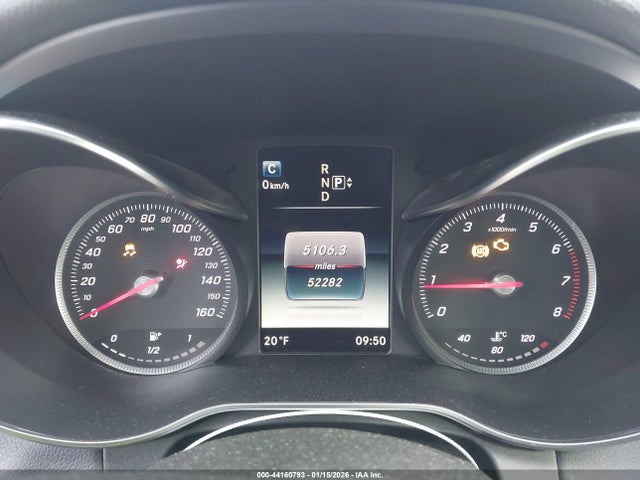 2015 Mercedes-benz C 300 4matic მანქანა იყიდება აუქციონზე, vin: 55SWF4KB8FU009052, აუქციონის ნომერი: 44160793
