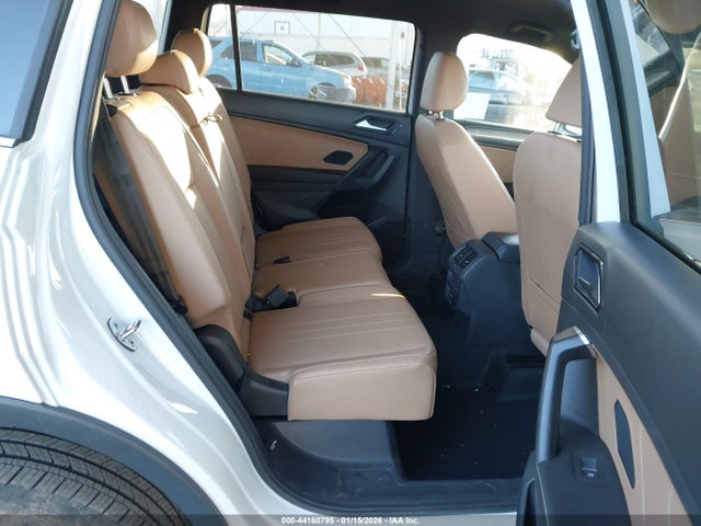 3VV3B7AX7RM001167 Volkswagen Tiguan 2.0t Se/2.0t Wolfsburg Edition