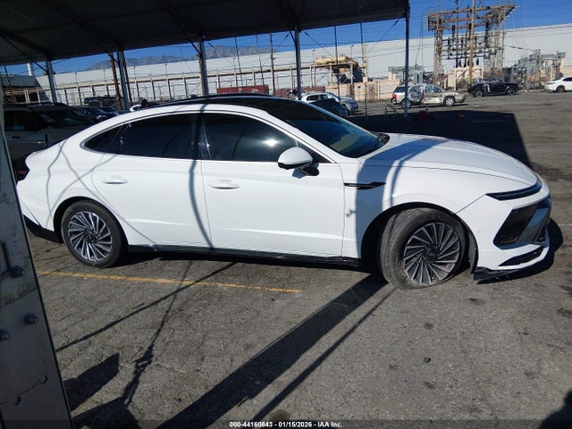 2024 Hyundai Sonata Hybrid Limited მანქანა იყიდება აუქციონზე, vin: KMHL54JJ7RA086214, აუქციონის ნომერი: 44160843