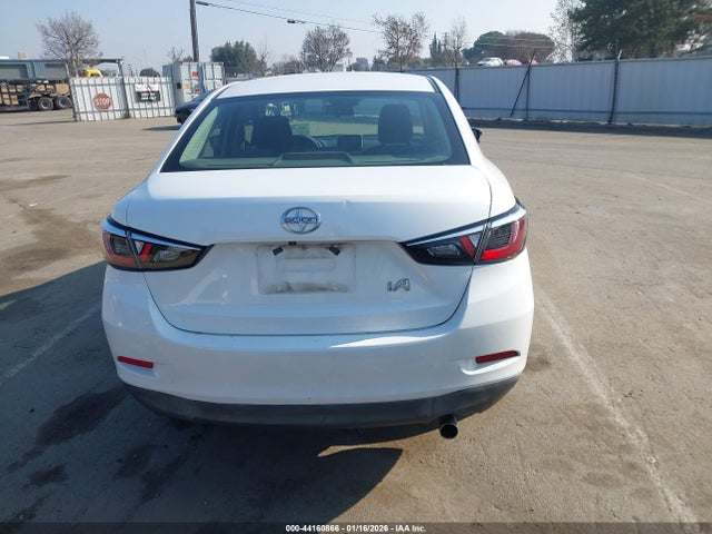 3MYDLBZV3GY144940 Scion IA