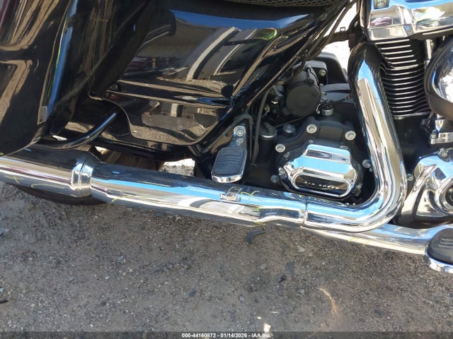 Harley-Davidson FLHX 2019 1HD1KBC34KB683522 Image 16