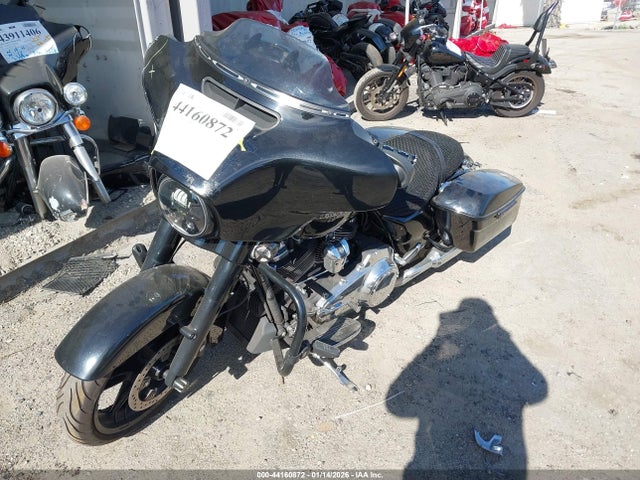 Harley-Davidson FLHX 2019 1HD1KBC34KB683522 Image 2