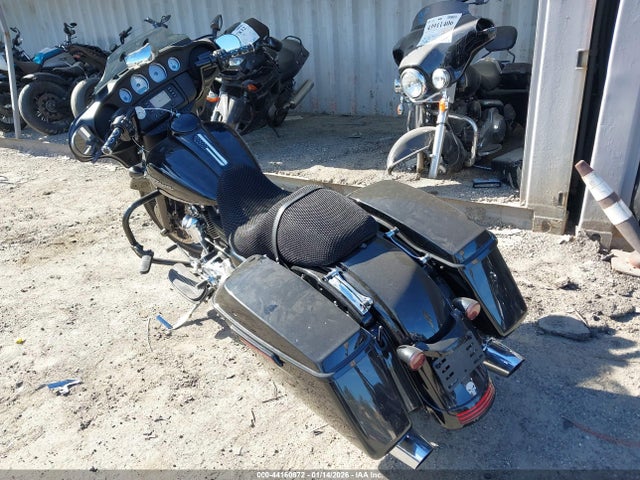 Harley-Davidson FLHX 2019 1HD1KBC34KB683522 Image 3