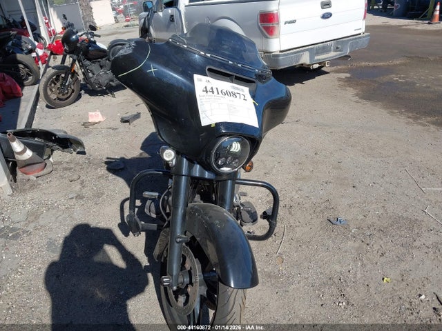 Harley-Davidson FLHX 2019 1HD1KBC34KB683522 Image 5