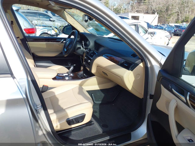 44160900 :رقم المزاد ، 5UXWX9C30H0T22289 vin ، 2017 Bmw X3 Xdrive28i مزاد بيع