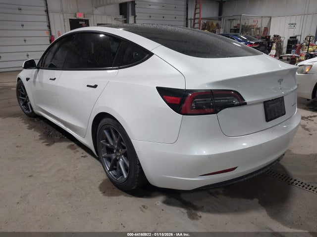 2021 Tesla Model 3 Long Range Dual Motor All-wheel Drive მანქანა იყიდება აუქციონზე, vin: 5YJ3E1EB2MF901991, აუქციონის ნომერი: 44160922