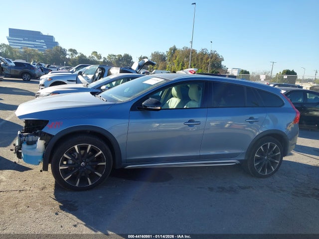 YV440MWK1H1037899 Volvo V60 Cross Country T5