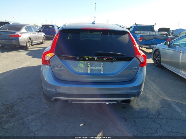 YV440MWK1H1037899 Volvo V60 Cross Country T5