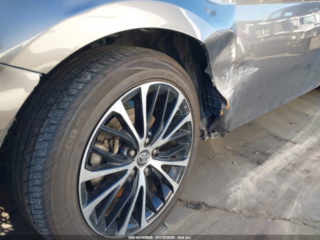 4T1B11HK5JU114289 Toyota CAMRY SE
