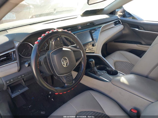 4T1B11HK5JU114289 Toyota CAMRY SE