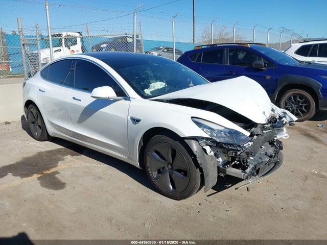 2019 TESLA MODEL 3 5YJ3E1EA1KF300110 Photo 0