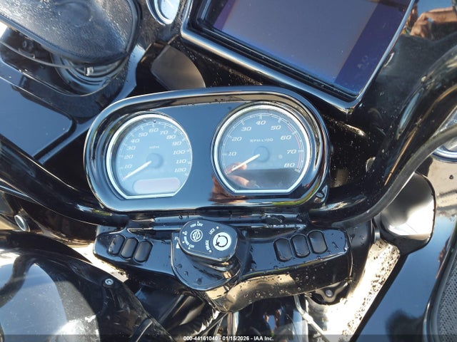1HD1KTP12MB670138 Harley-Davidson FLTRXS