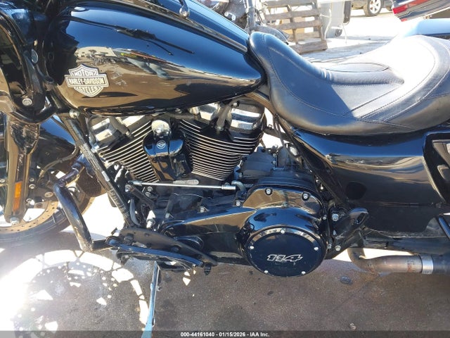 1HD1KTP12MB670138 Harley-Davidson FLTRXS